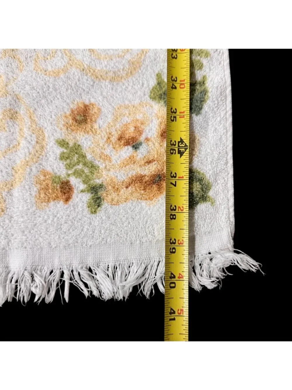 Vintage Floral Bath Towel 1970s Retro Fringe Cotton Rose Flowers Cannon USA